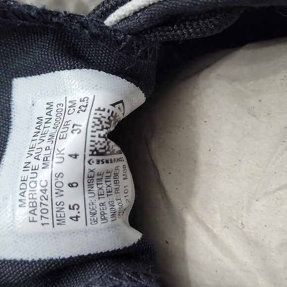 Converse Brand new in the box no lid - Picture 13 of 16